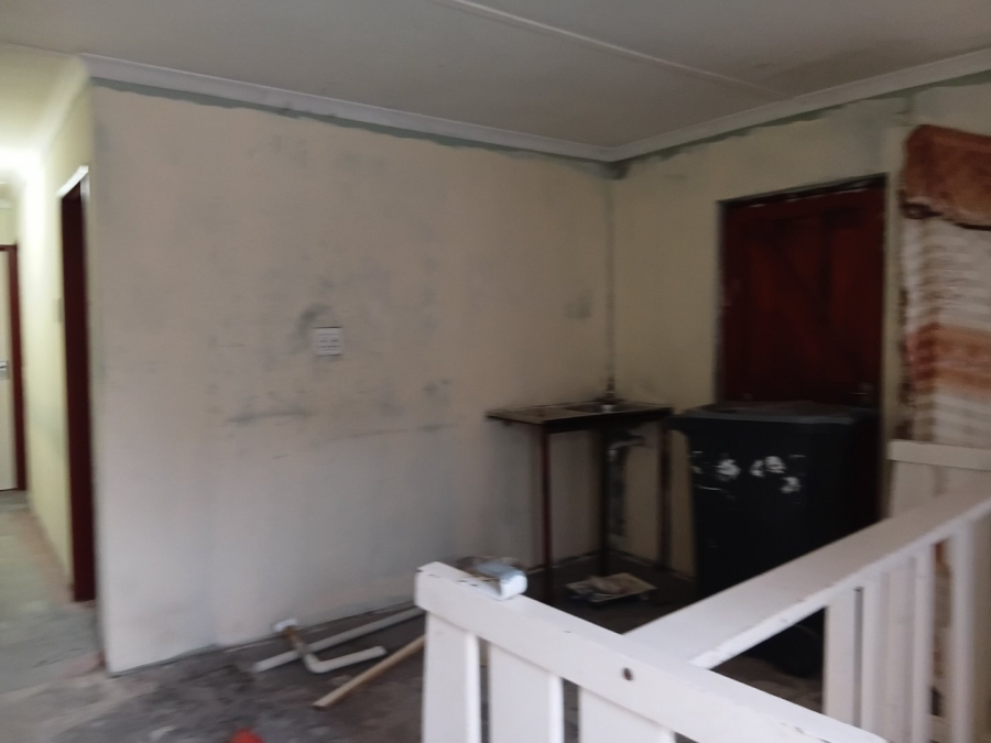  Bedroom Property for Sale in Forest Village Western Cape